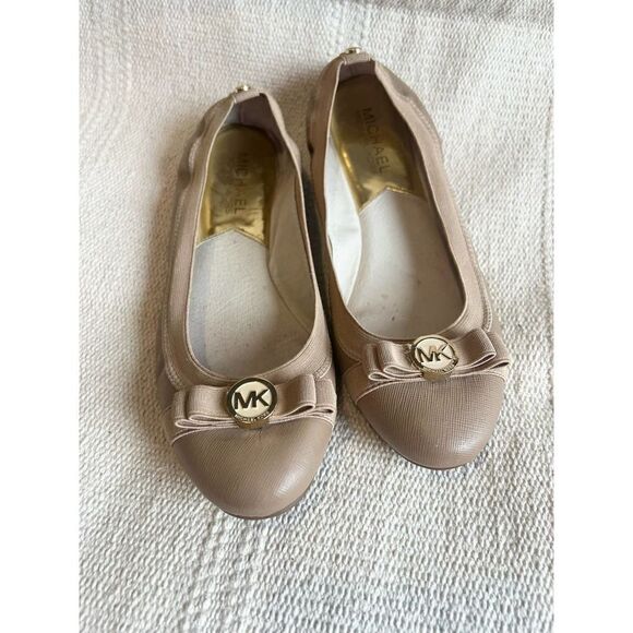 Micheal Kors Ballet Flat - Picture 1 of 8